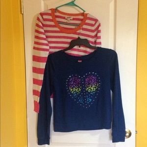 2 Juniors L Long Sleeve Shirts